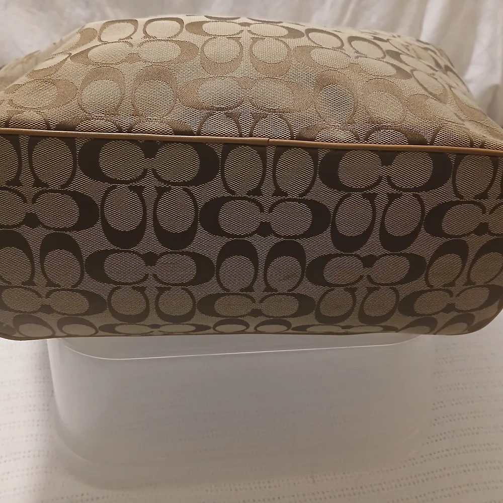 ⚡️FLASH SALE⚡️Classic Coach Tote Bag - Picture 5 of 6